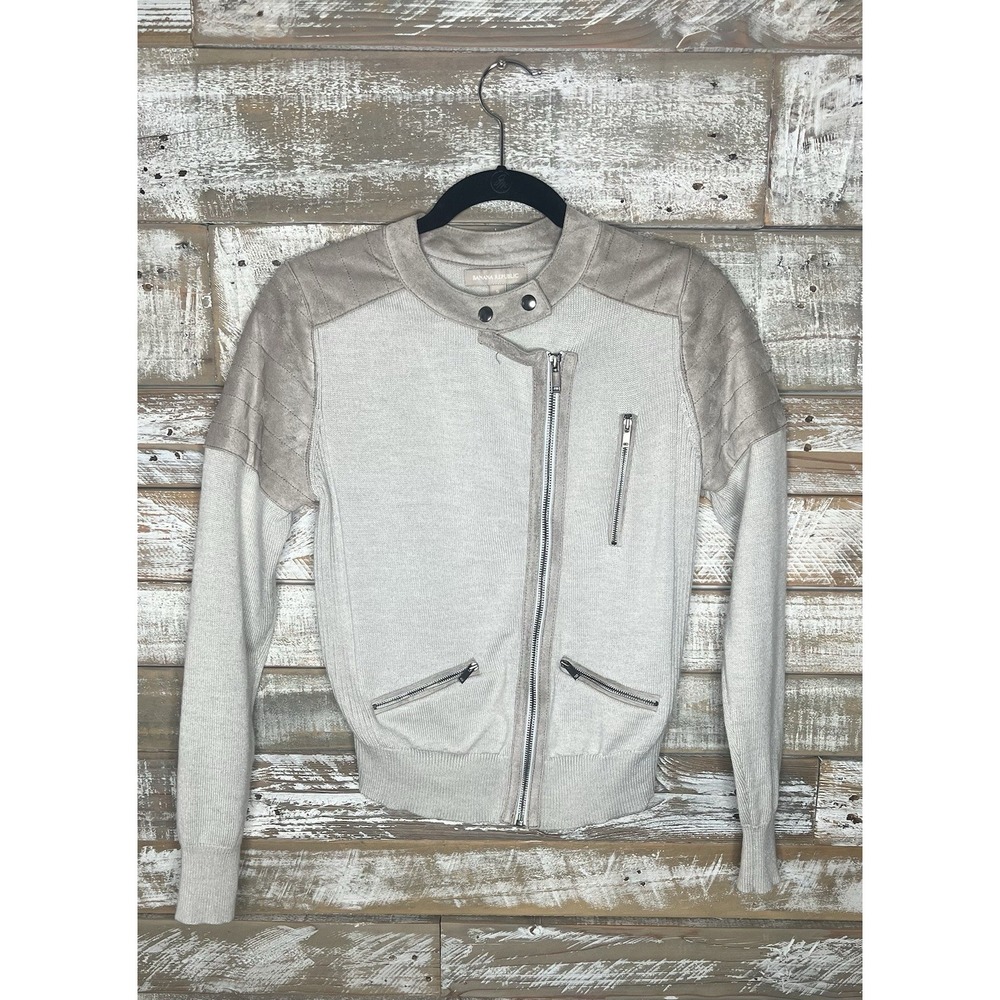 Banana Republic womens long sleeved wool jacket beige S‎